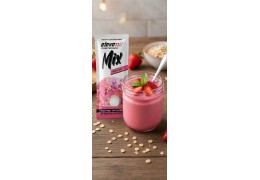 Avoine fraîche du lendemain, cupcake rose – Petit-déjeuner rose sain et sans culpabilité